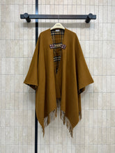 BURBERRY 25S FRINGED WOOL SHAWL 4866